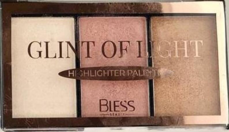 Bless cosmetics Хайлайтер трио GLINT OF LIGHT № 04 6шт / уп
